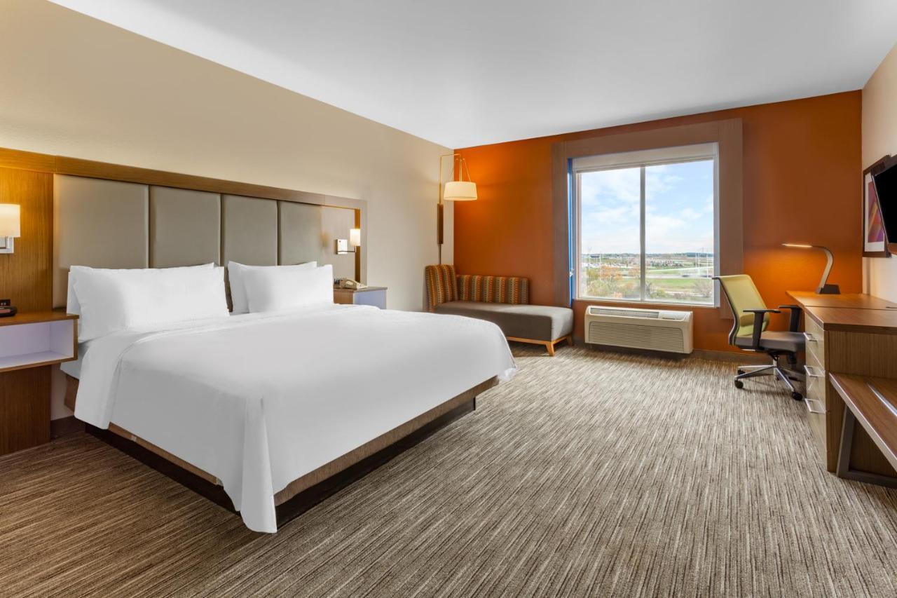 Holiday Inn Express Rockford-Loves Park By Ihg Exteriér fotografie